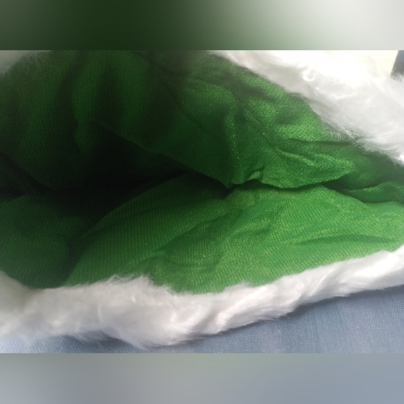 Christmas Santa Hat Set Of  2 New - Picture 7 of 8